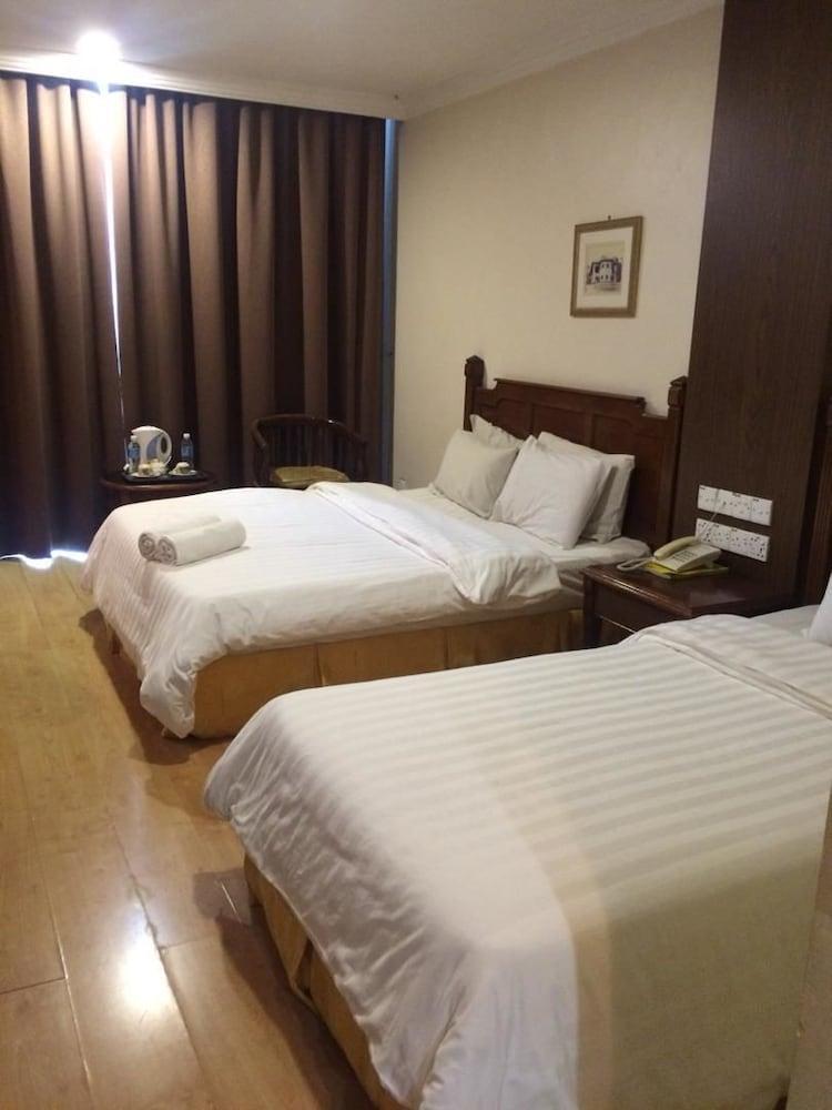 Regal Court Hotel Kuching Exterior foto